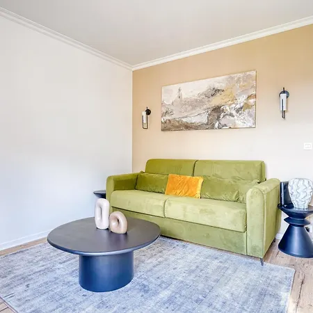 2 Pieces Cosy Et Paisible - Avec Balcon - 324b * Rueil-Malmaison