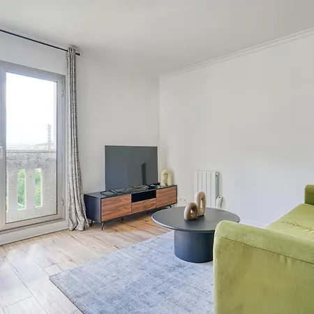 Apartmán 2 Pieces Cosy Et Paisible - Avec Balcon - 324b *